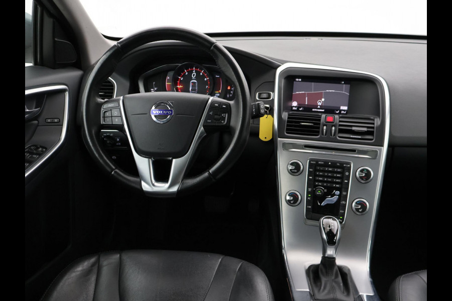 Volvo XC60 2.0 T5 FWD 245 PK POLAR+ PANORAMA | LEDER | TREKHAAK | STOELVERW.