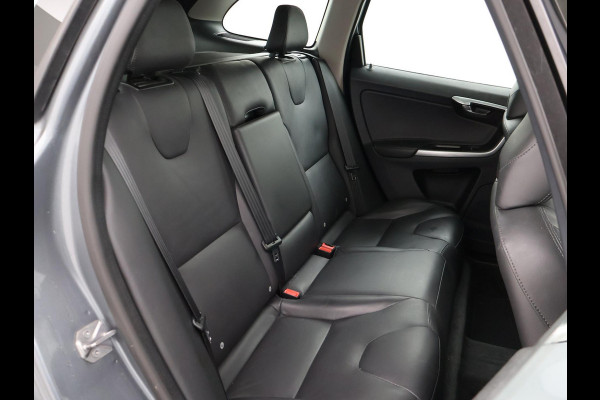 Volvo XC60 2.0 T5 FWD 245 PK POLAR+ PANORAMA | LEDER | TREKHAAK | STOELVERW.