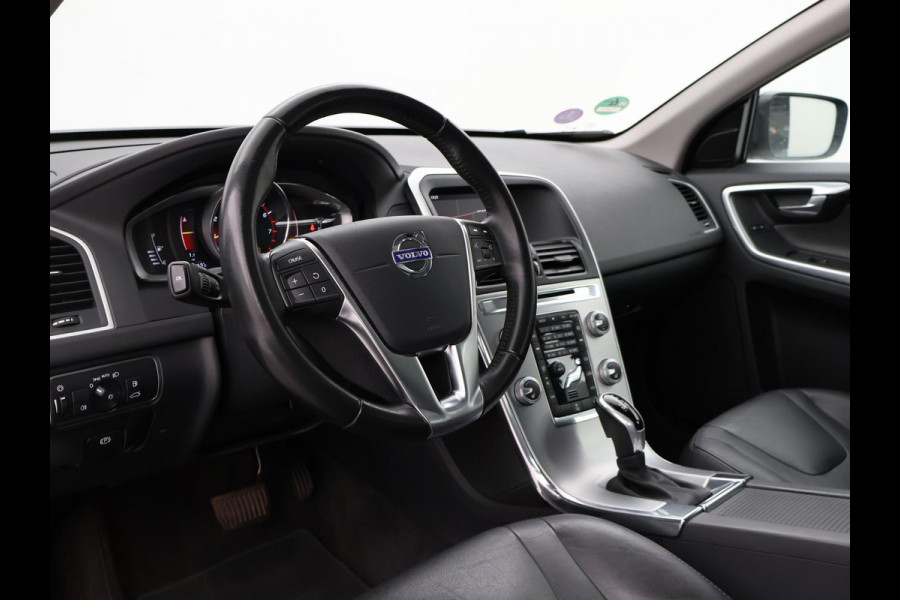 Volvo XC60 2.0 T5 FWD 245 PK POLAR+ PANORAMA | LEDER | TREKHAAK | STOELVERW.