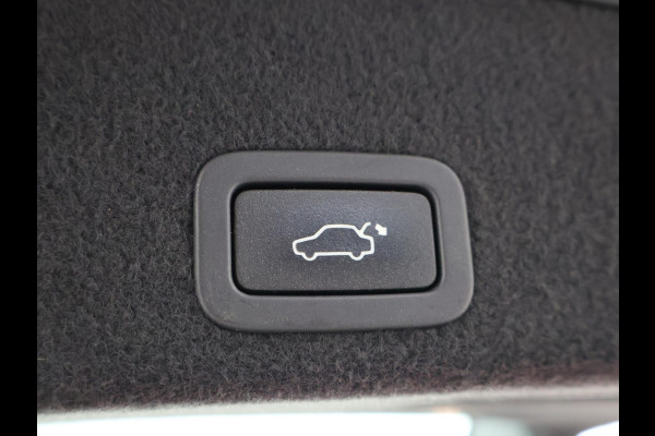 Volvo XC60 2.0 T5 FWD 245 PK POLAR+ PANORAMA | LEDER | TREKHAAK | STOELVERW.