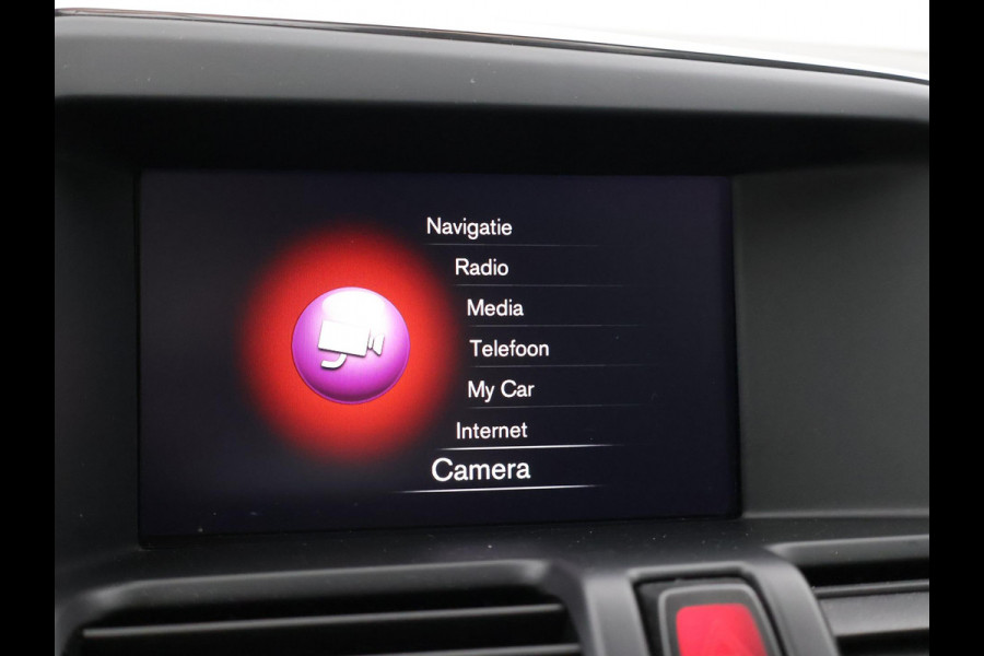 Volvo XC60 2.0 T5 FWD 245 PK POLAR+ PANORAMA | LEDER | TREKHAAK | STOELVERW.