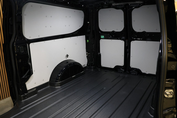 Ford E-Transit Custom 320 L2H1 Limited 65 kWh 218 PK | 328 KM Range | ACC | Blind Spot | L+R Schuifdeur | LED Koplampen + achterlichten | Stuur- en stoelverwarming | CarPlay | Camera | Zero Emission