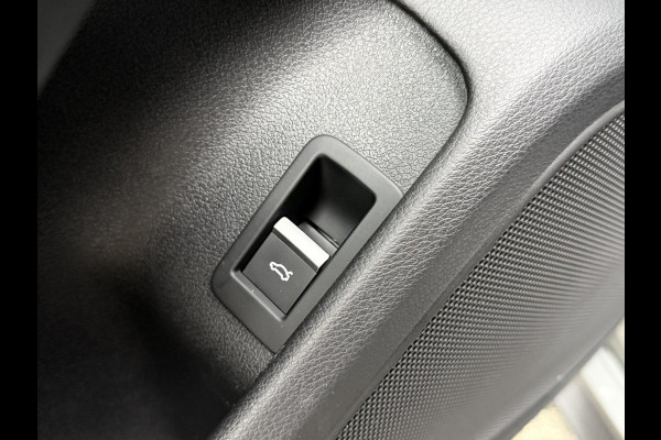 Audi A5 Sportback 35 TFSI S-line Automaat | Quantumgrijs | LED verlichting | Climate & cruise control | Getint glas | 19 inch velgen | E