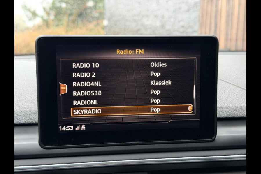 Audi A5 Sportback 35 TFSI S-line Automaat | Quantumgrijs | LED verlichting | Climate & cruise control | Getint glas | 19 inch velgen | E