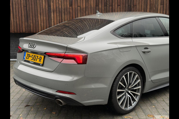 Audi A5 Sportback 35 TFSI S-line Automaat | Quantumgrijs | LED verlichting | Climate & cruise control | Getint glas | 19 inch velgen | E