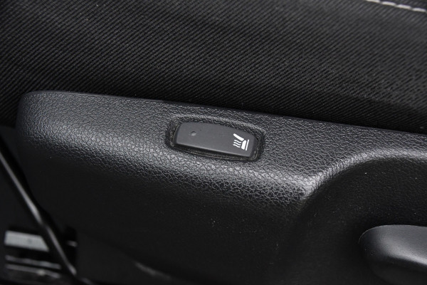 Renault Trafic 2.0 dCi 170 L1H1 Luxe Black Edition Adaptieve Cruise, Camera, Carplay, 170pk, Automaat, LED, Clima, Stoelverwarming, Multimedia, Uniek!