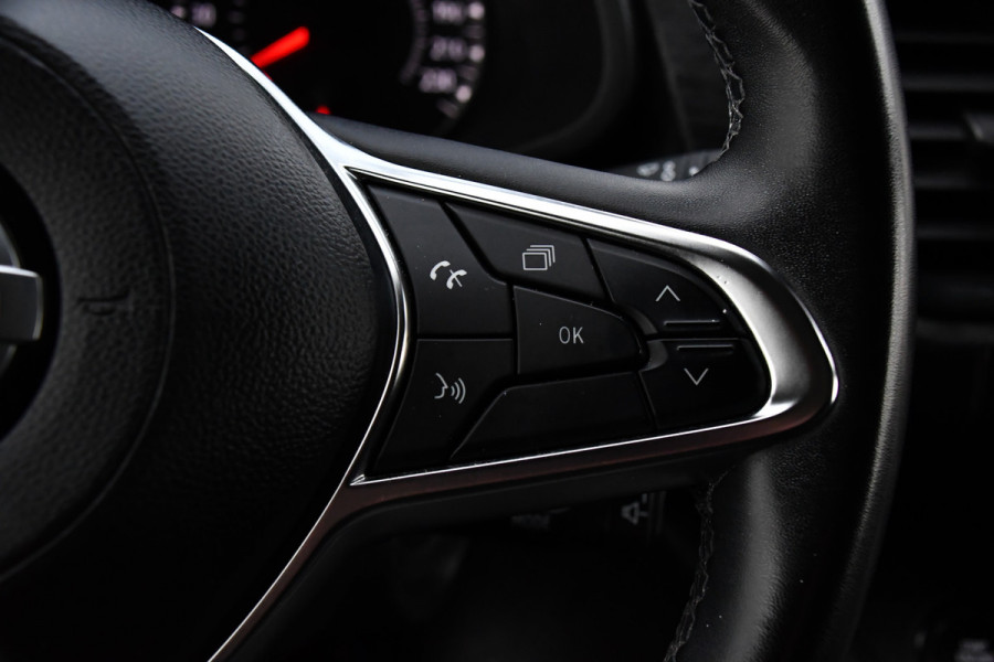 Nissan Primastar 2.0 dCi L2H1 PB Edition Camera, Cruise, Carplay, LED, 150pk, Keyless, Automaat, Trekhaak, Multimedia, Sensoren, Uniek!