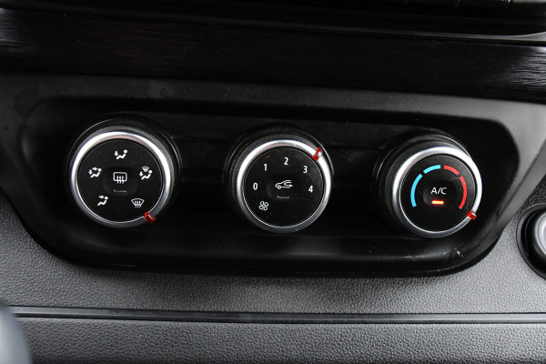 Nissan Primastar 2.0 dCi L2H1 PB Edition Camera, Cruise, Carplay, LED, 150pk, Keyless, Automaat, Trekhaak, Multimedia, Sensoren, Uniek!