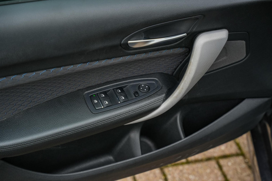 BMW 1-serie 125i Edition M Sport Shadow High Executive