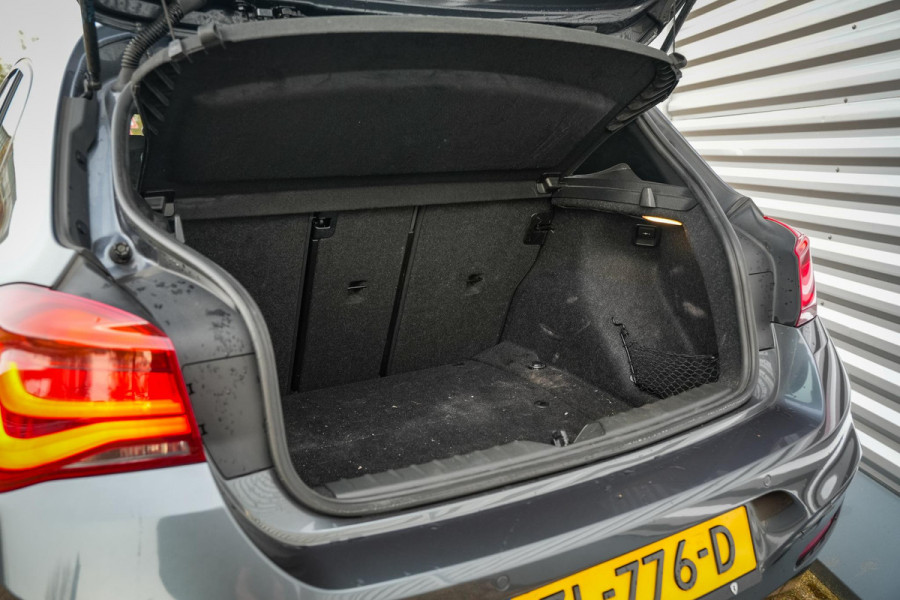 BMW 1-serie 125i Edition M Sport Shadow High Executive