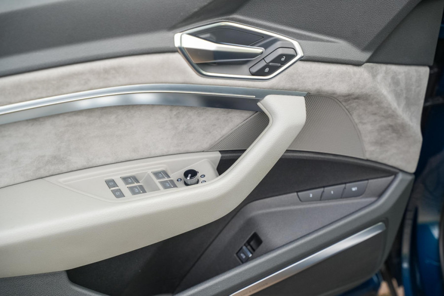 Audi e-tron e-tron 55 quattro advanced Pro Line Plus 95 kWh File Assist Rijstrooksensor Climate Control Navi Stoelverw. 360 camera 21"L.M.