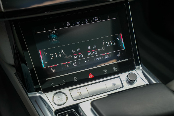 Audi e-tron e-tron 55 quattro advanced Pro Line Plus 95 kWh File Assist Rijstrooksensor Climate Control Navi Stoelverw. 360 camera 21"L.M.