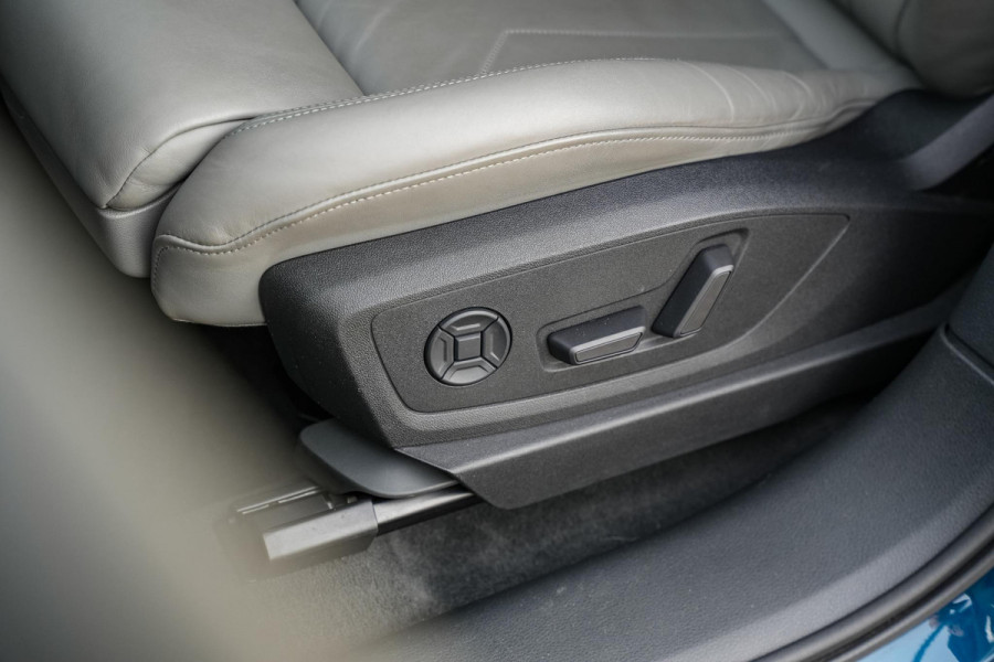 Audi e-tron e-tron 55 quattro advanced Pro Line Plus 95 kWh File Assist Rijstrooksensor Climate Control Navi Stoelverw. 360 camera 21"L.M.