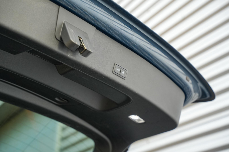 Audi e-tron e-tron 55 quattro advanced Pro Line Plus 95 kWh File Assist Rijstrooksensor Climate Control Navi Stoelverw. 360 camera 21"L.M.