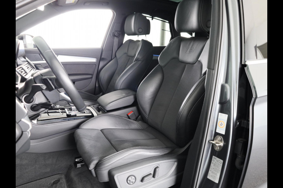 Audi Q5 Sportback 50 TFSI e S edition 299 pk S-tronic | Navigatie | Panoramadak | Trekhaak (wegklapbaar) | Parkeersensoren (Park assist) | Rondomzicht camera | Stoelverwarming v/a | S-Line |