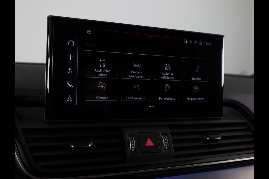 Audi Q5 Sportback 50 TFSI e S edition 299 pk S-tronic | Navigatie | Panoramadak | Trekhaak (wegklapbaar) | Parkeersensoren (Park assist) | Rondomzicht camera | Stoelverwarming v/a | S-Line |