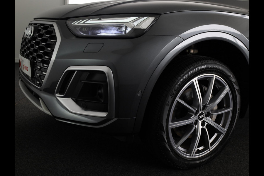 Audi Q5 Sportback 50 TFSI e S edition 299 pk S-tronic | Navigatie | Panoramadak | Trekhaak (wegklapbaar) | Parkeersensoren (Park assist) | Rondomzicht camera | Stoelverwarming v/a | S-Line |
