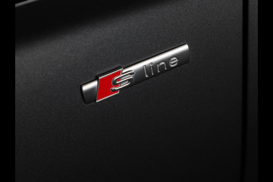 Audi Q5 Sportback 50 TFSI e S edition 299 pk S-tronic | Navigatie | Panoramadak | Trekhaak (wegklapbaar) | Parkeersensoren (Park assist) | Rondomzicht camera | Stoelverwarming v/a | S-Line |