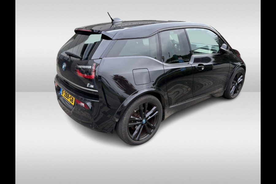 BMW i3 S Dark Shadow Edition 120Ah 42 kWh / Camera / Navigatie / 20'' / Stoelverwarming / DAB / LED / Cruise Control