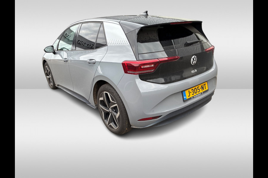 Volkswagen ID.3 First Plus 58 kWh / Camera / Keyless / Matrix LED / Interieurvoorverwarming / 19'' / DAB / 19'' / Navigatie / ACC