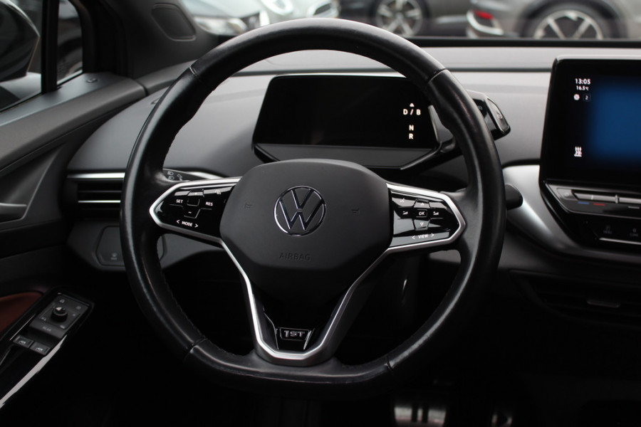 Volkswagen ID.4 First 77 kWh / Camera / Apple CarPlay / DAB / 20'' / LED / Alcantara / Stoelverwarming / ACC