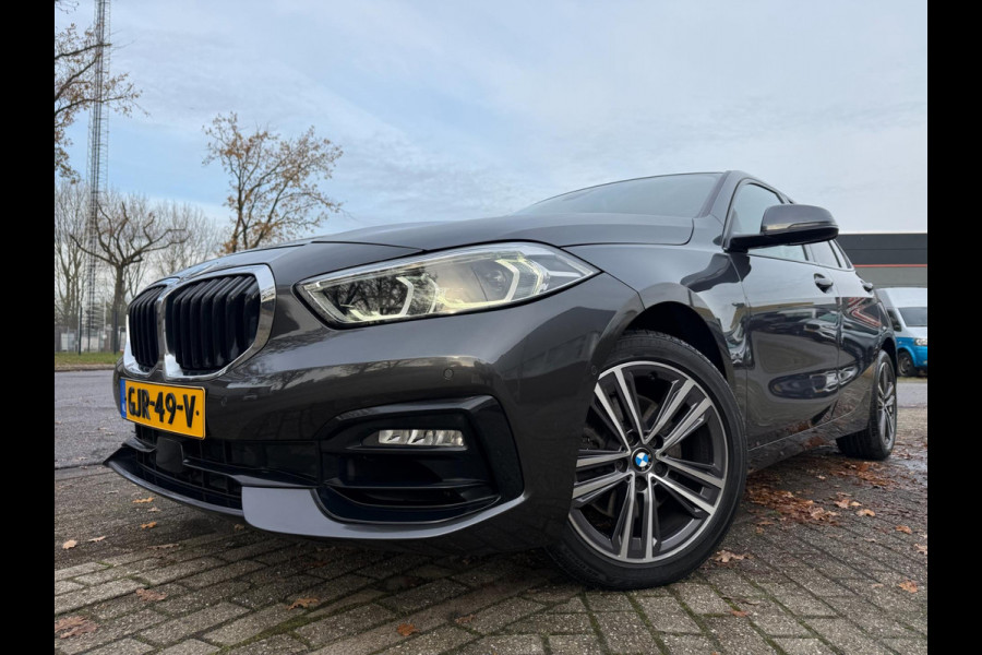 BMW 1-serie 118i 2020 High Executive Edition SPORT LEDER LED NAV CARPLAY