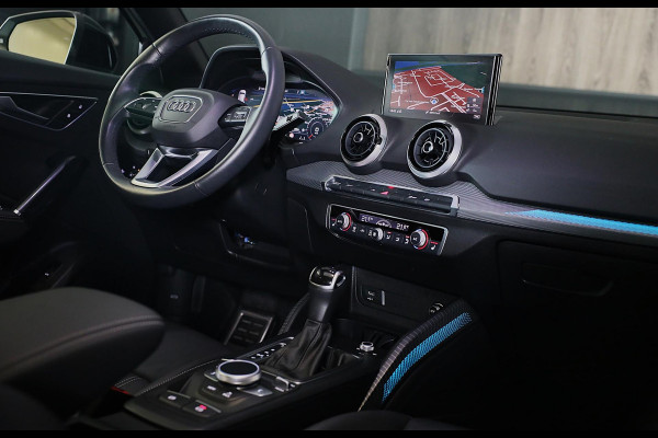 Audi Q2 35 TFSI Edition ONE / AUT / ACC / Open Panoramadak / Virtual Cockpit / Lane Assist / Leder / Navi / Camera / Led / 19 Inch