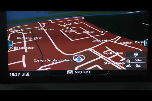 Audi Q2 35 TFSI Edition ONE / AUT / ACC / Open Panoramadak / Virtual Cockpit / Lane Assist / Leder / Navi / Camera / Led / 19 Inch