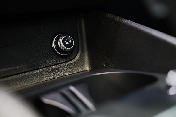 Audi Q2 35 TFSI Edition ONE / AUT / ACC / Open Panoramadak / Virtual Cockpit / Lane Assist / Leder / Navi / Camera / Led / 19 Inch