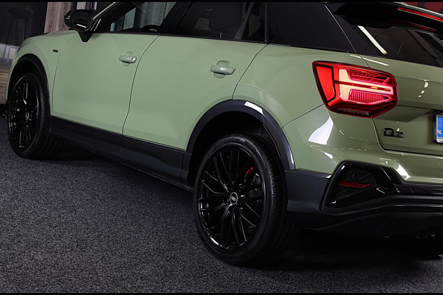Audi Q2 35 TFSI Edition ONE / AUT / ACC / Open Panoramadak / Virtual Cockpit / Lane Assist / Leder / Navi / Camera / Led / 19 Inch
