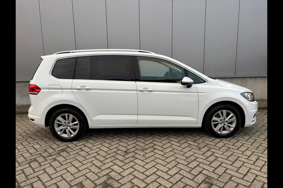 Volkswagen Touran 1.5 TSI Highline 7persoons / Camera