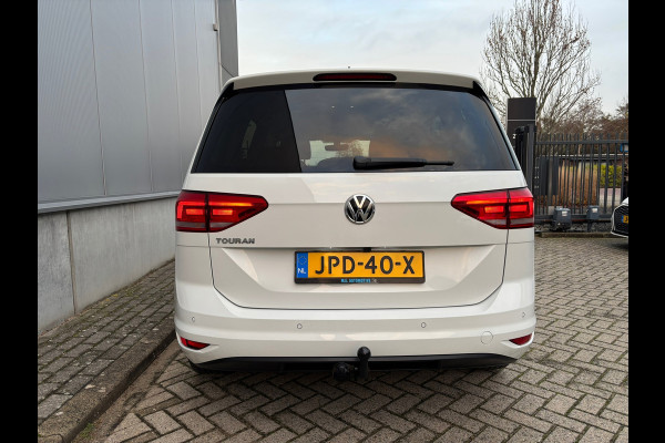 Volkswagen Touran 1.5 TSI Highline 7persoons / Camera