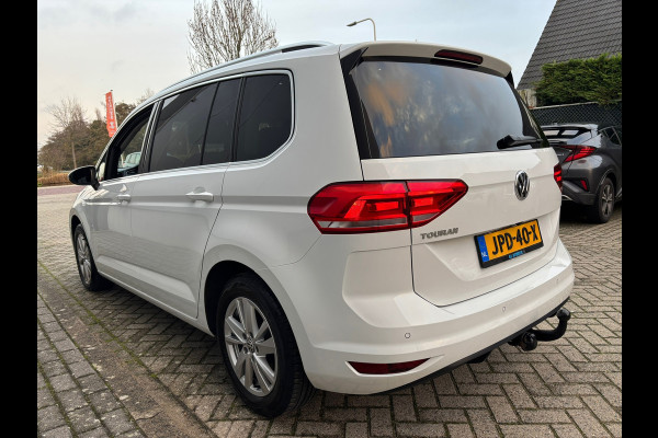 Volkswagen Touran 1.5 TSI Highline 7persoons / Camera