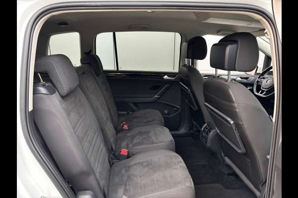 Volkswagen Touran 1.5 TSI Highline 7persoons / Camera