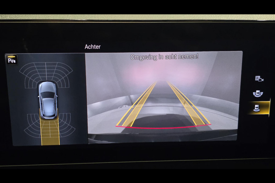 Mercedes-Benz A-Klasse 250 e AMG Line | Pano | Sfeer | Camera