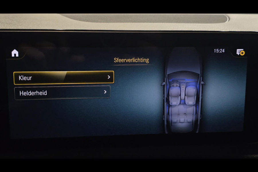 Mercedes-Benz A-Klasse 250 e AMG Line | Pano | Sfeer | Camera