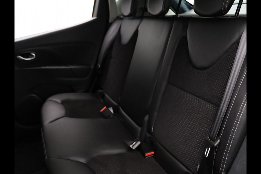 Renault Clio 120pk TCe Intens Camera | Cruise | Navi | Parkeersens. v+a