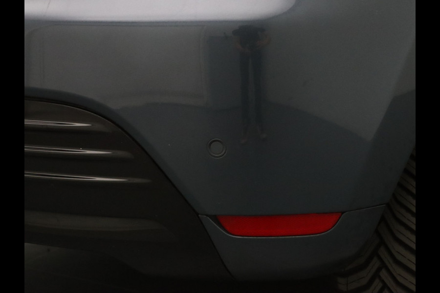 Renault Clio 120pk TCe Intens Camera | Cruise | Navi | Parkeersens. v+a