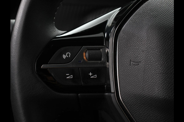 Peugeot 208 1.2 PureTech Allure Pack Apple Carplay / Android Auto | Camera | Keyless | Adeptive Cruise Control | Stoelverwarming | Getinte Ramen |