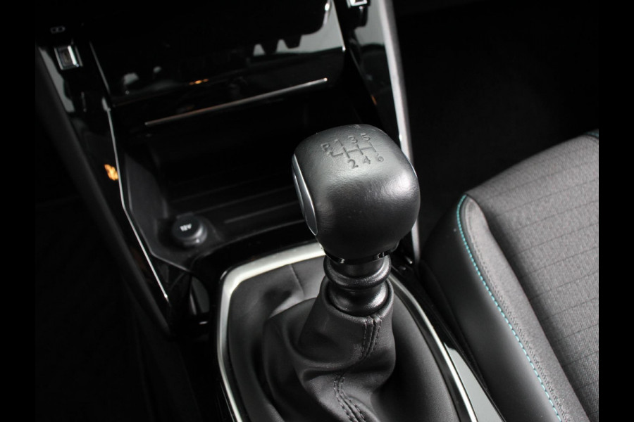 Peugeot 208 1.2 PureTech Allure Pack Apple Carplay / Android Auto | Camera | Keyless | Adeptive Cruise Control | Stoelverwarming | Getinte Ramen |