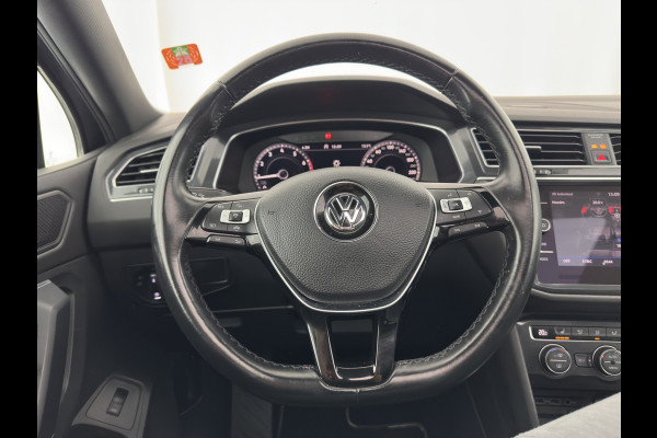 Volkswagen Tiguan Allspace 1.5 TSI R-line Highline Business (7-Pers.) (INCL-BTW) Aut * PANO | NAVI-FULLMAP | XENON | ALCANTARA | HEATED-ERGONOMIC-SPORTSEATS | KEYLESS | PRIVACY-GLASS | CAMERA | DAB | DIGI-COCKPIT | PDC | TOWBAR | ECC | 19"ALU*