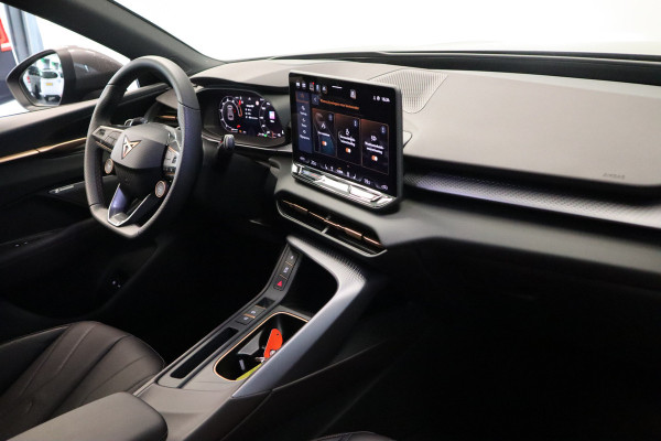 CUPRA Terramar 1.5 TSI e-Hybrid VZ Performance Pano Sennheiser HUD Schakelpaddles ACC Stoelverw. Carplay 24 maanden garantie mogelijk (*vraag naar de voorwaarden)