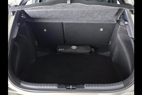 Toyota Corolla Hybrid 140 Business | Stuur-/& Stoelverwarming | Apple Carplay & AndroidAUTO | Navigatie