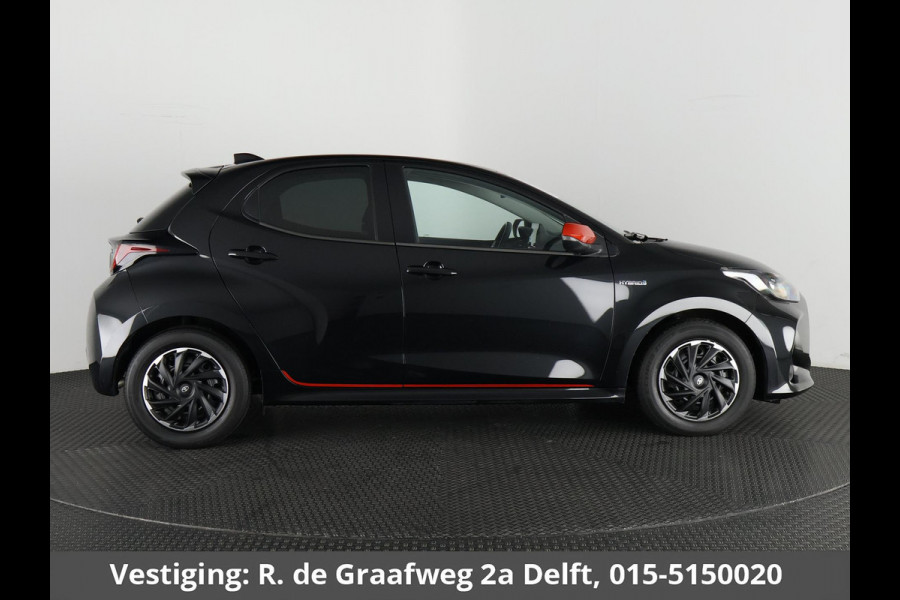 Toyota Yaris 1.5 Hybrid Business Black Edition | Apple Carplay & AndroidAUTO | Privacy Glass |