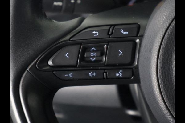 Toyota Yaris 1.5 Hybrid Business Black Edition | Apple Carplay & AndroidAUTO | Privacy Glass |