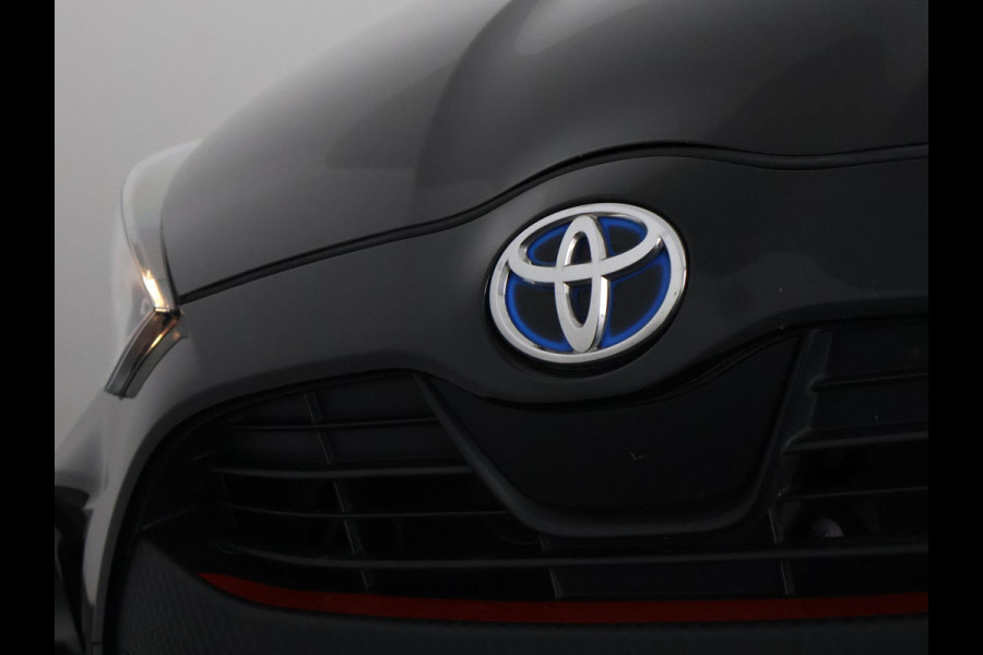 Toyota Yaris 1.5 Hybrid Business Black Edition | Apple Carplay & AndroidAUTO | Privacy Glass |