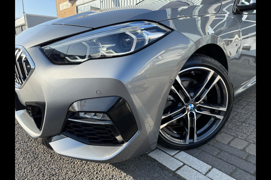 BMW 2 Serie Gran Coupé 218i High Executive M Sport LEER/PANO