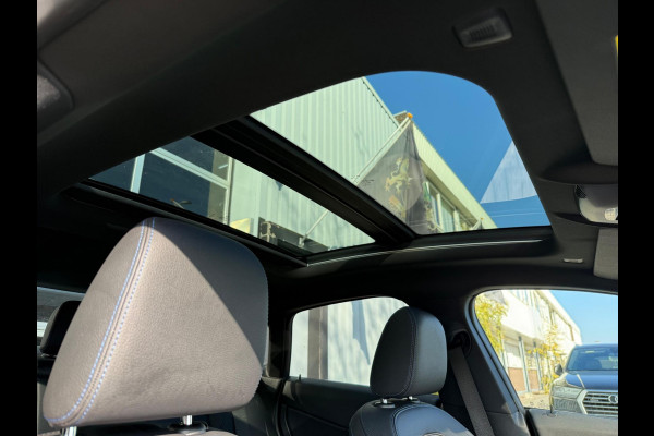 BMW 2 Serie Gran Coupé 218i High Executive M Sport LEER/PANO