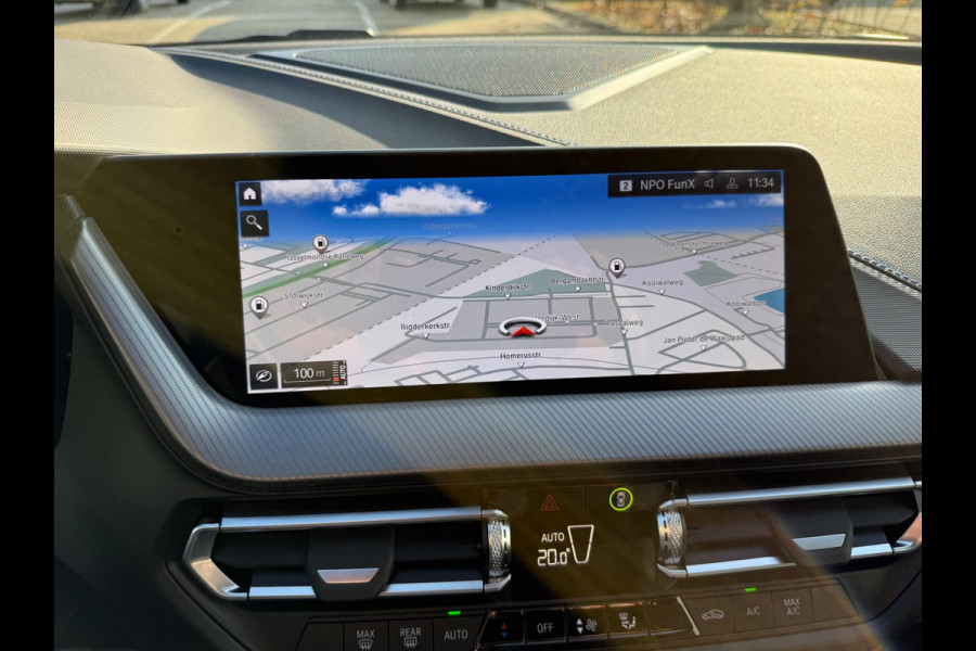 BMW 2 Serie Gran Coupé 218i High Executive M Sport LEER/PANO