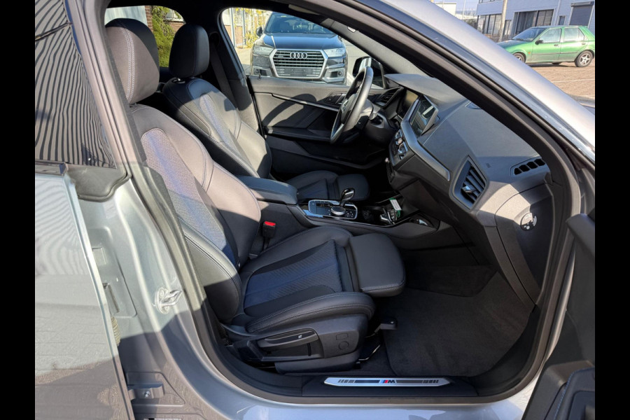 BMW 2 Serie Gran Coupé 218i High Executive M Sport LEER/PANO